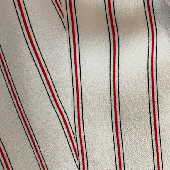 EXPRESS white/red/blk pinstripe sleeveless blazer - Picture 4 of 4